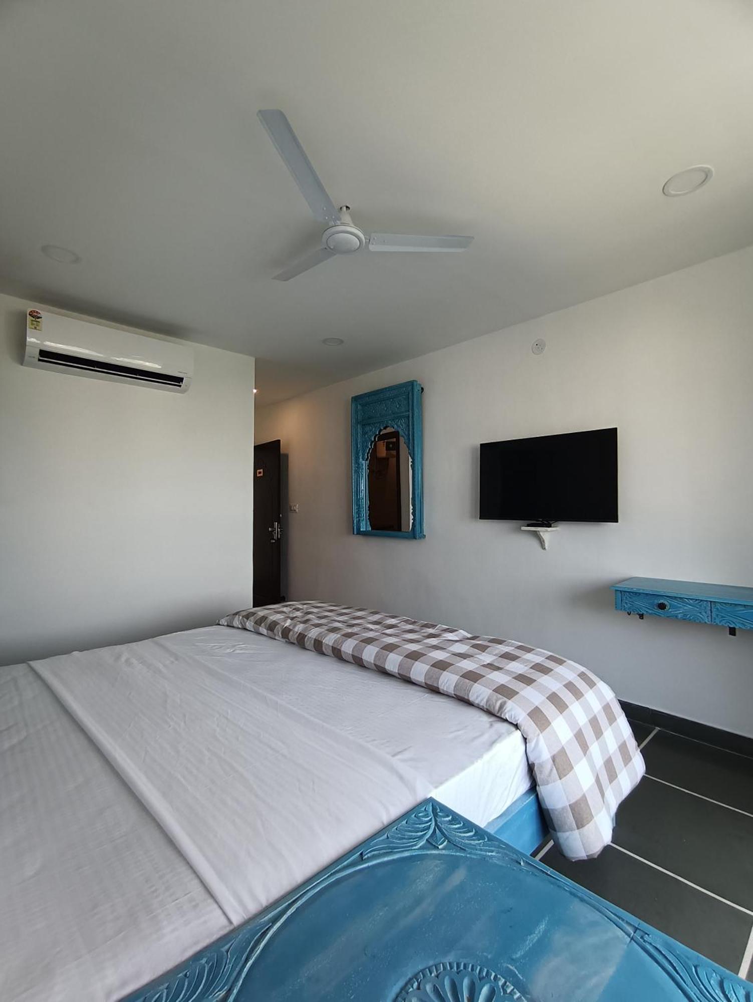 Hotel Mewari Villa Udaipur Esterno foto
