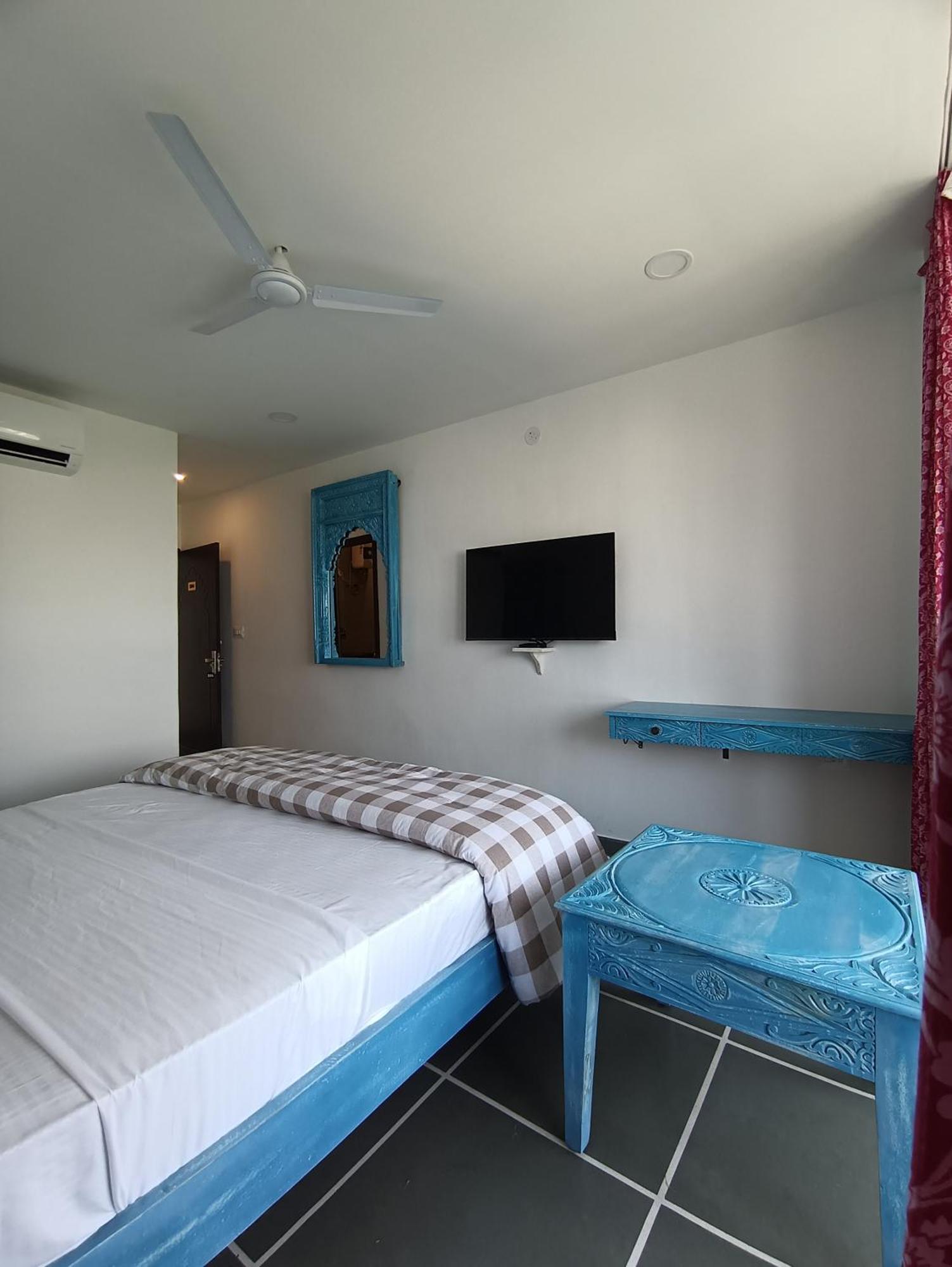 Hotel Mewari Villa Udaipur Esterno foto