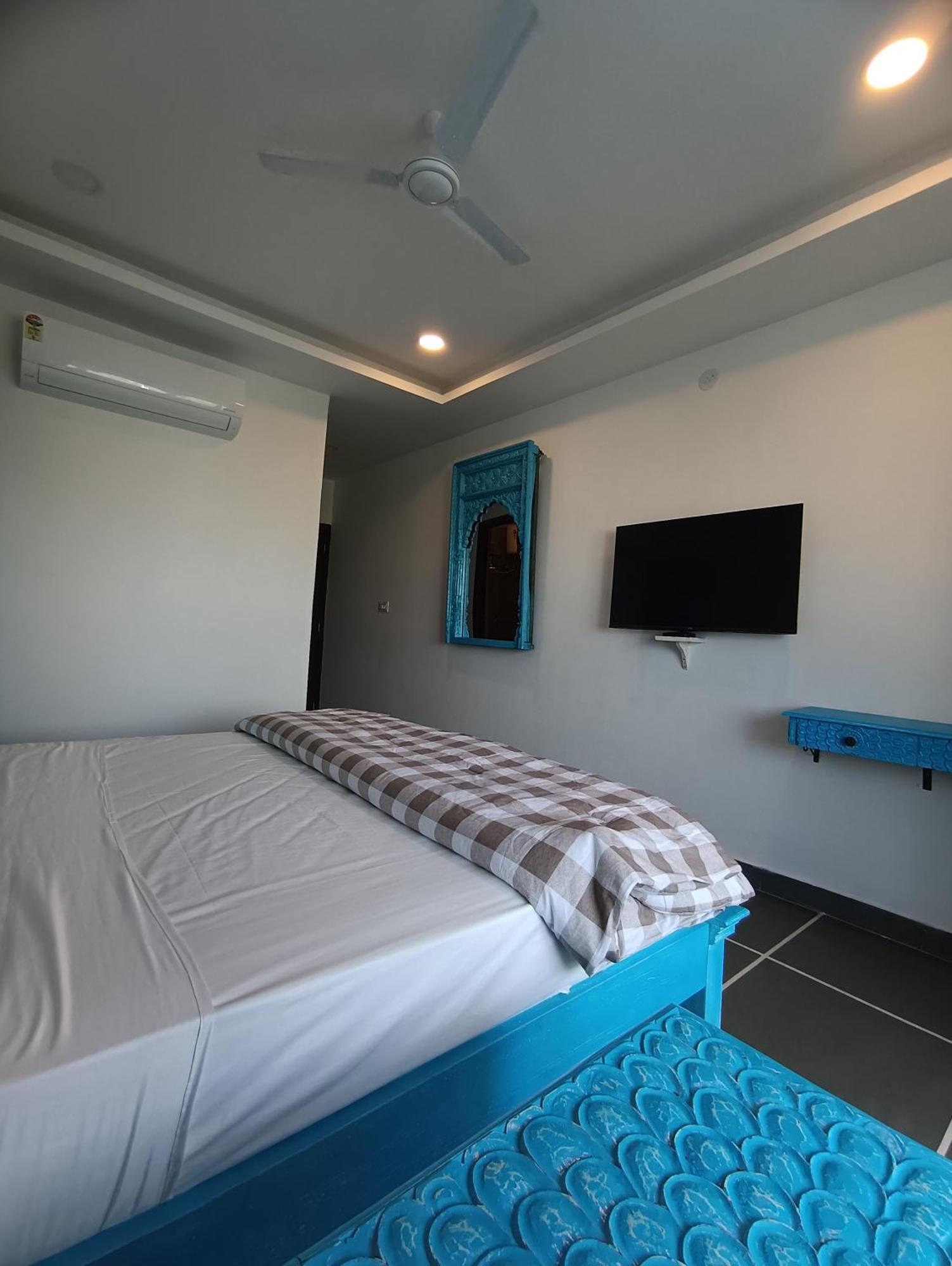 Hotel Mewari Villa Udaipur Esterno foto