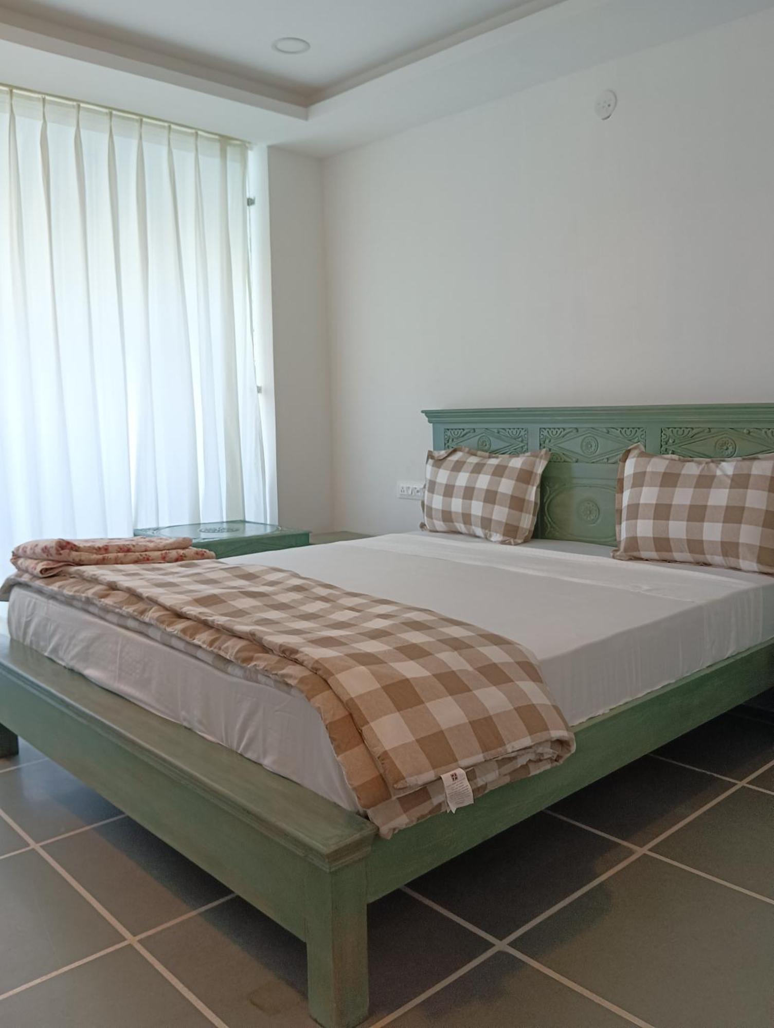 Hotel Mewari Villa Udaipur Esterno foto