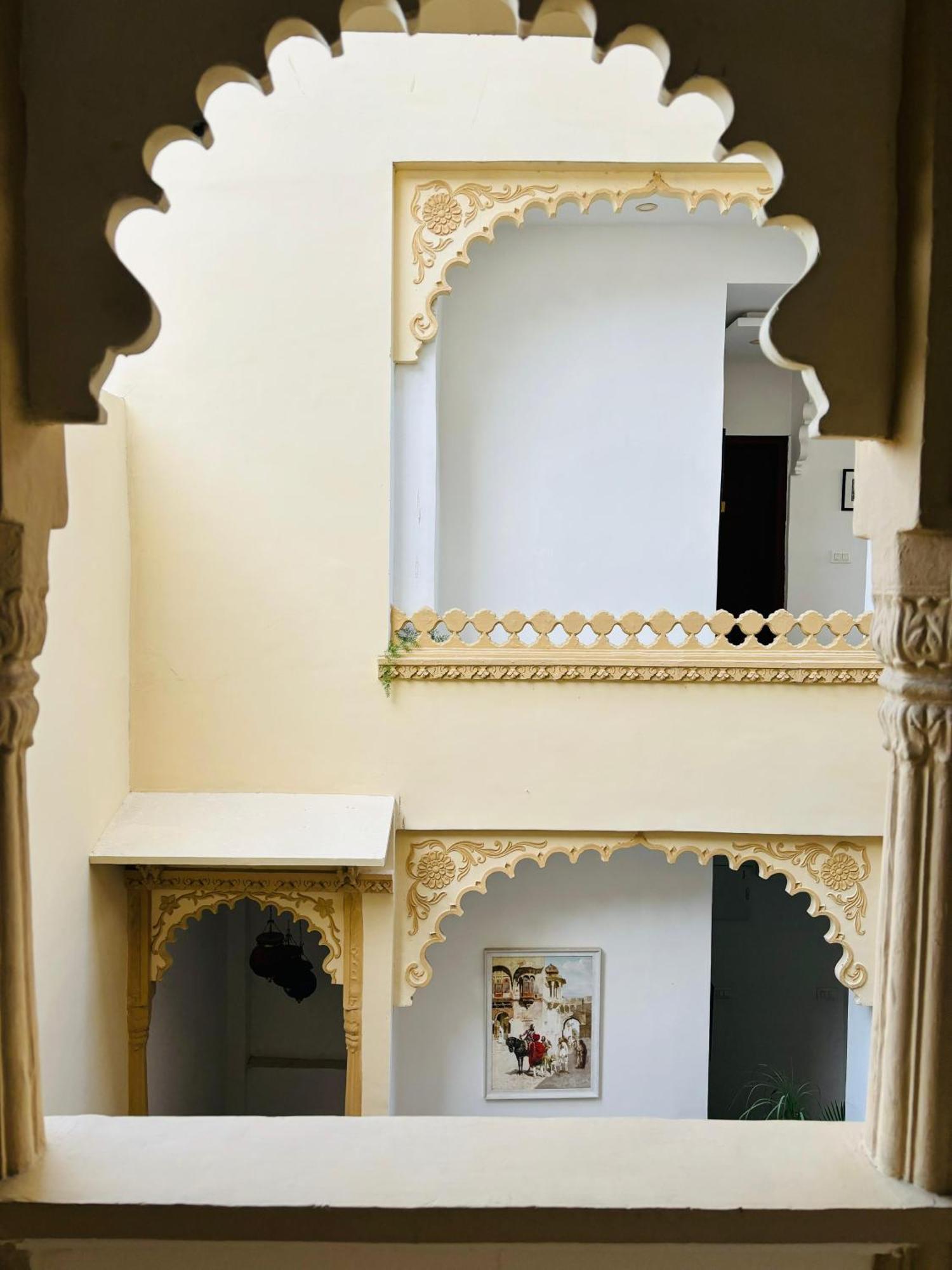 Hotel Mewari Villa Udaipur Esterno foto