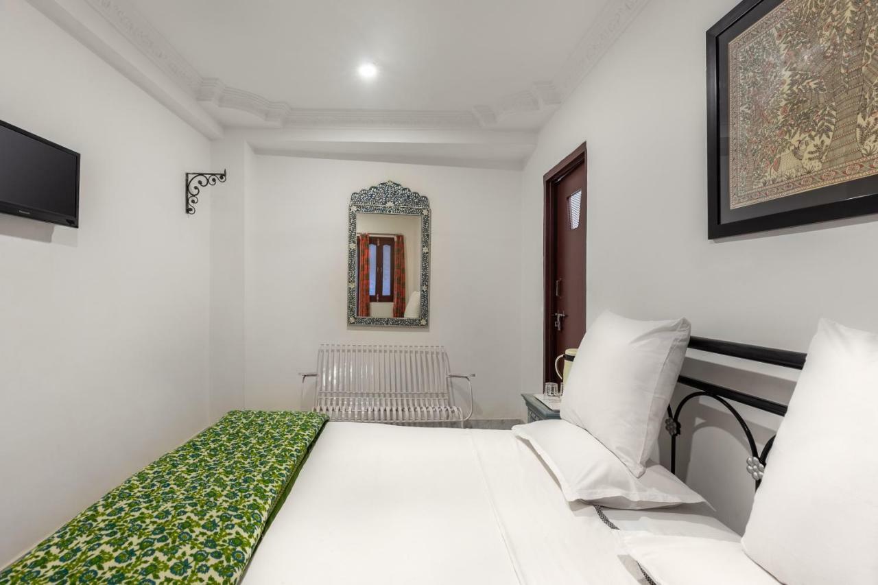 Hotel Mewari Villa Udaipur Esterno foto
