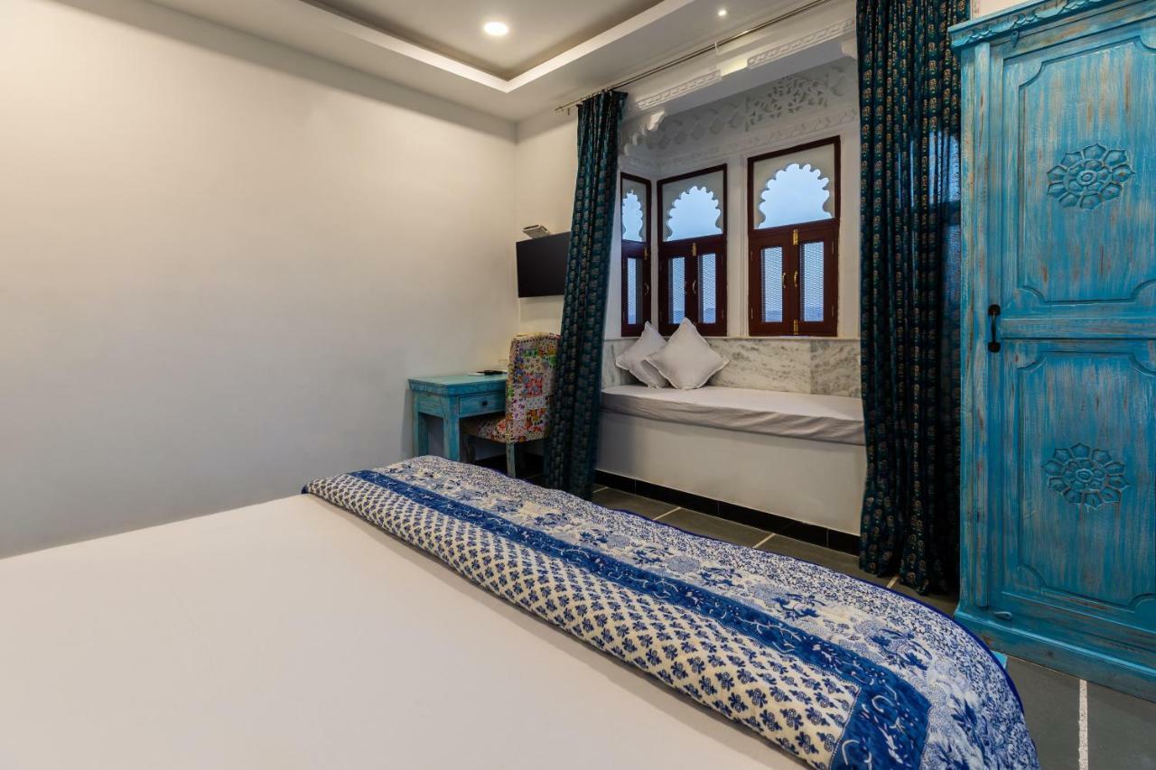 Hotel Mewari Villa Udaipur Esterno foto